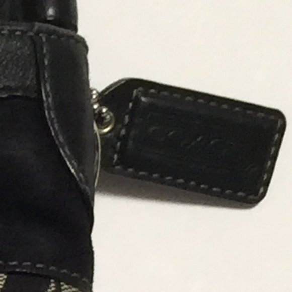 COACH SIGNATURE RARE EDITION SHOULDER BAG - Picture 7 of 7